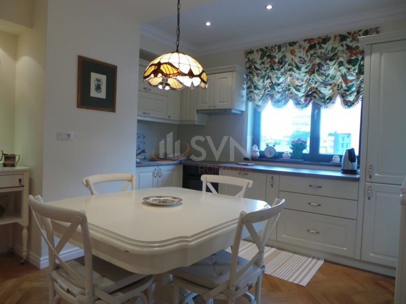 Apartament, 3 camere Bucuresti/Dorobanti