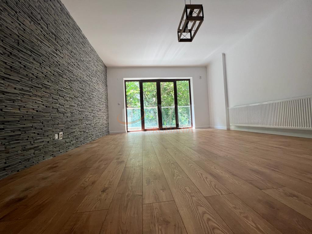 Apartament, 3 camere Bucuresti/Bucur Obor