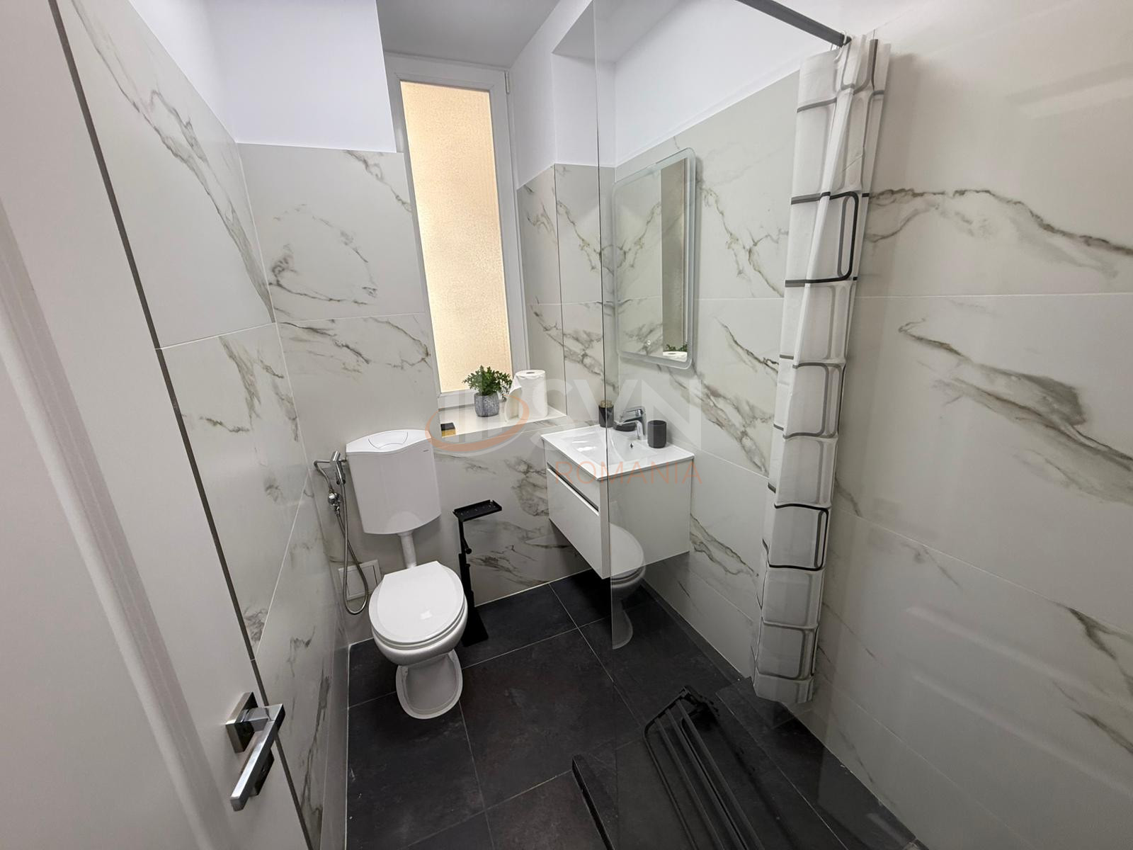 Apartament, 3 camere Bucuresti/Calea Victoriei