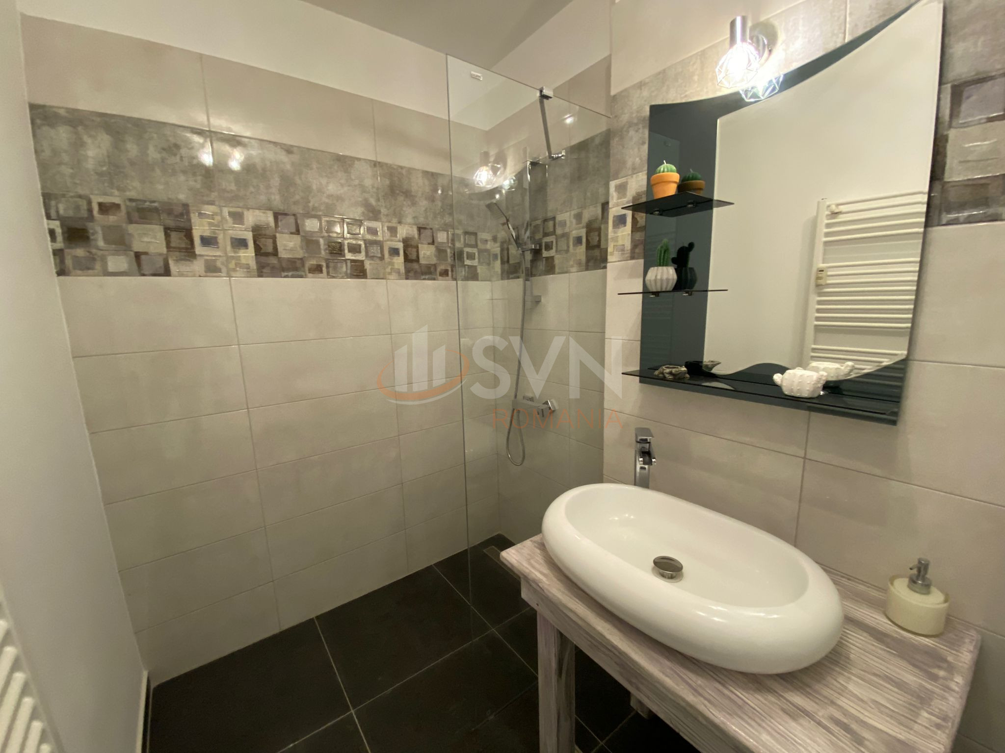 Apartament, 3 camere Bucuresti/Piata Victoriei