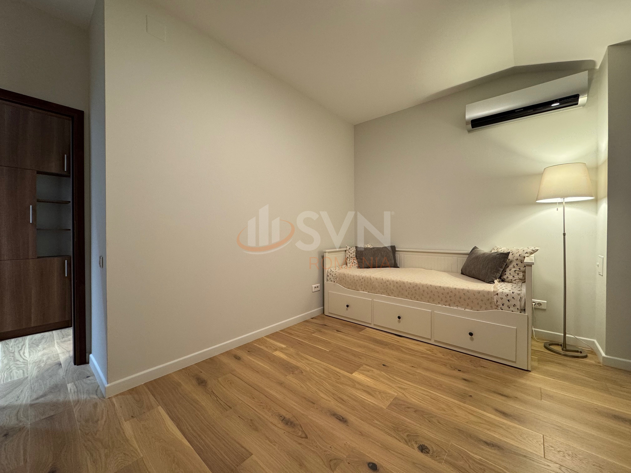 Apartament, 3 camere Bucuresti/Timpuri Noi