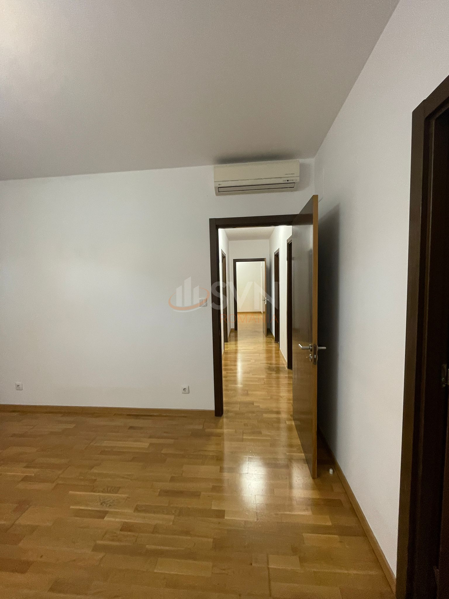 Apartament, 3 camere Bucuresti/Baneasa