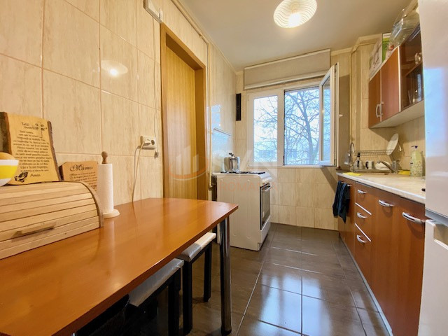 Apartament, 3 camere Bucuresti/Titan