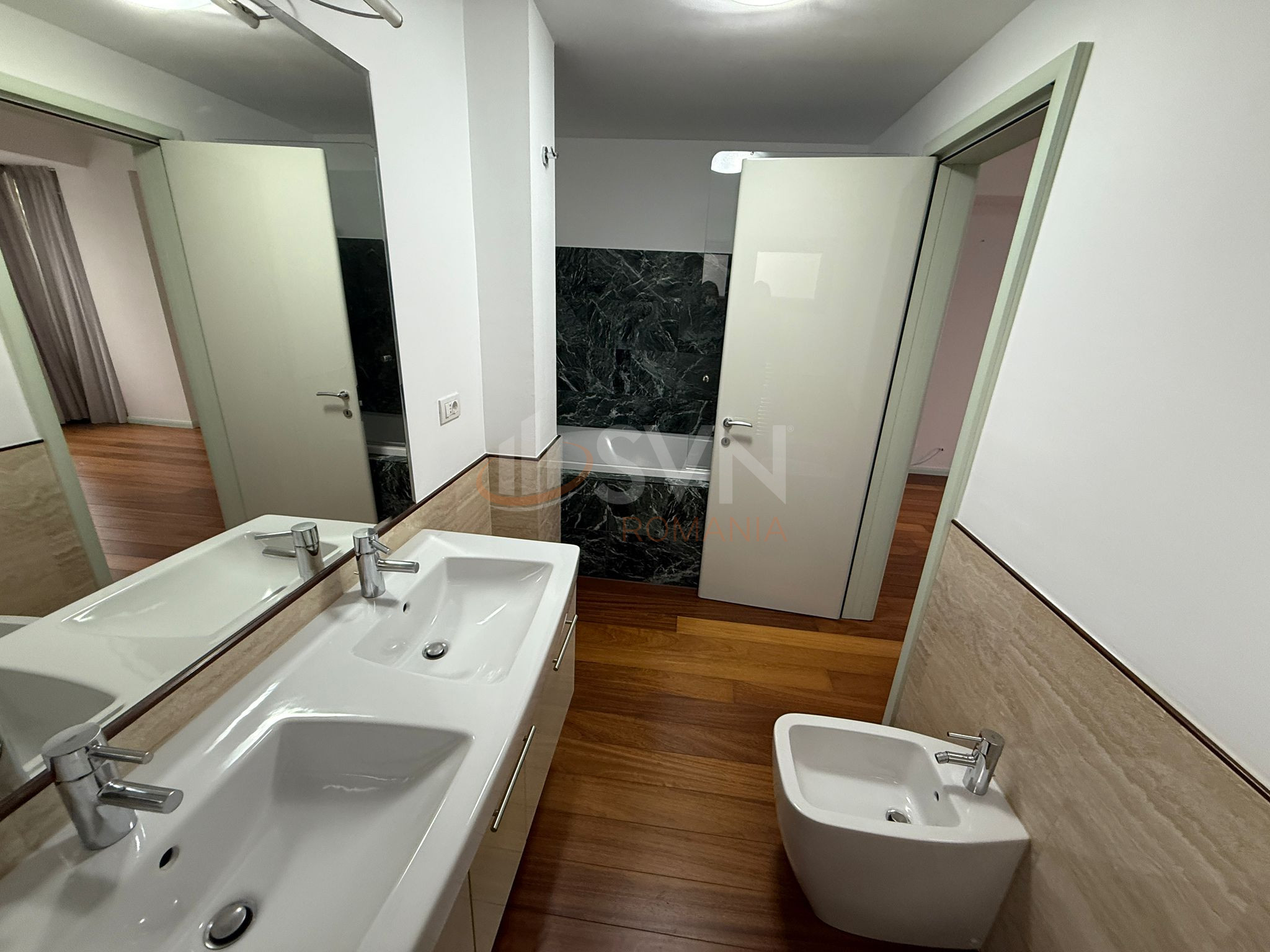 Apartament, 3 camere Bucuresti/Aviatorilor