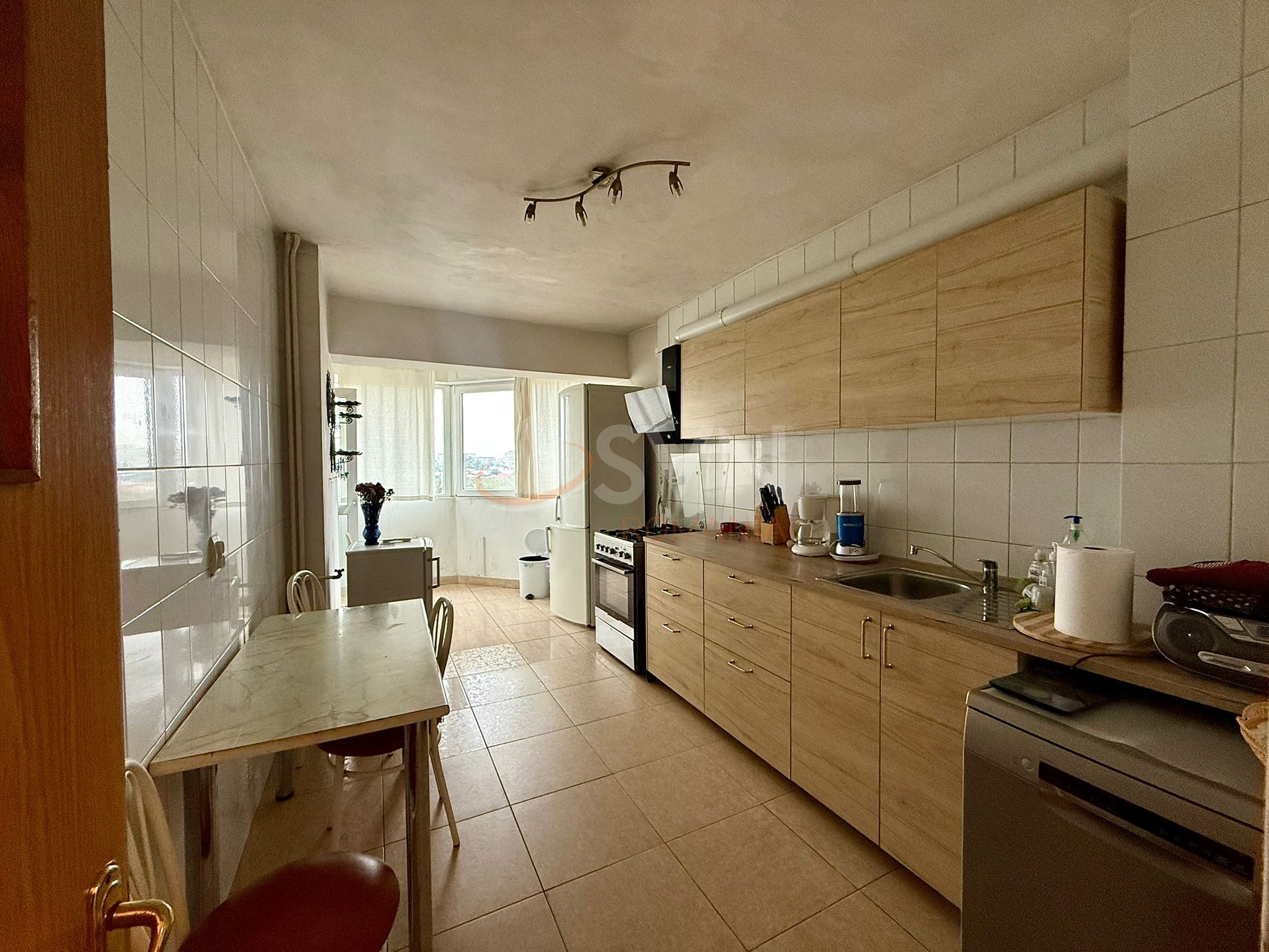 Apartament, 3 camere Bucuresti/1 Mai