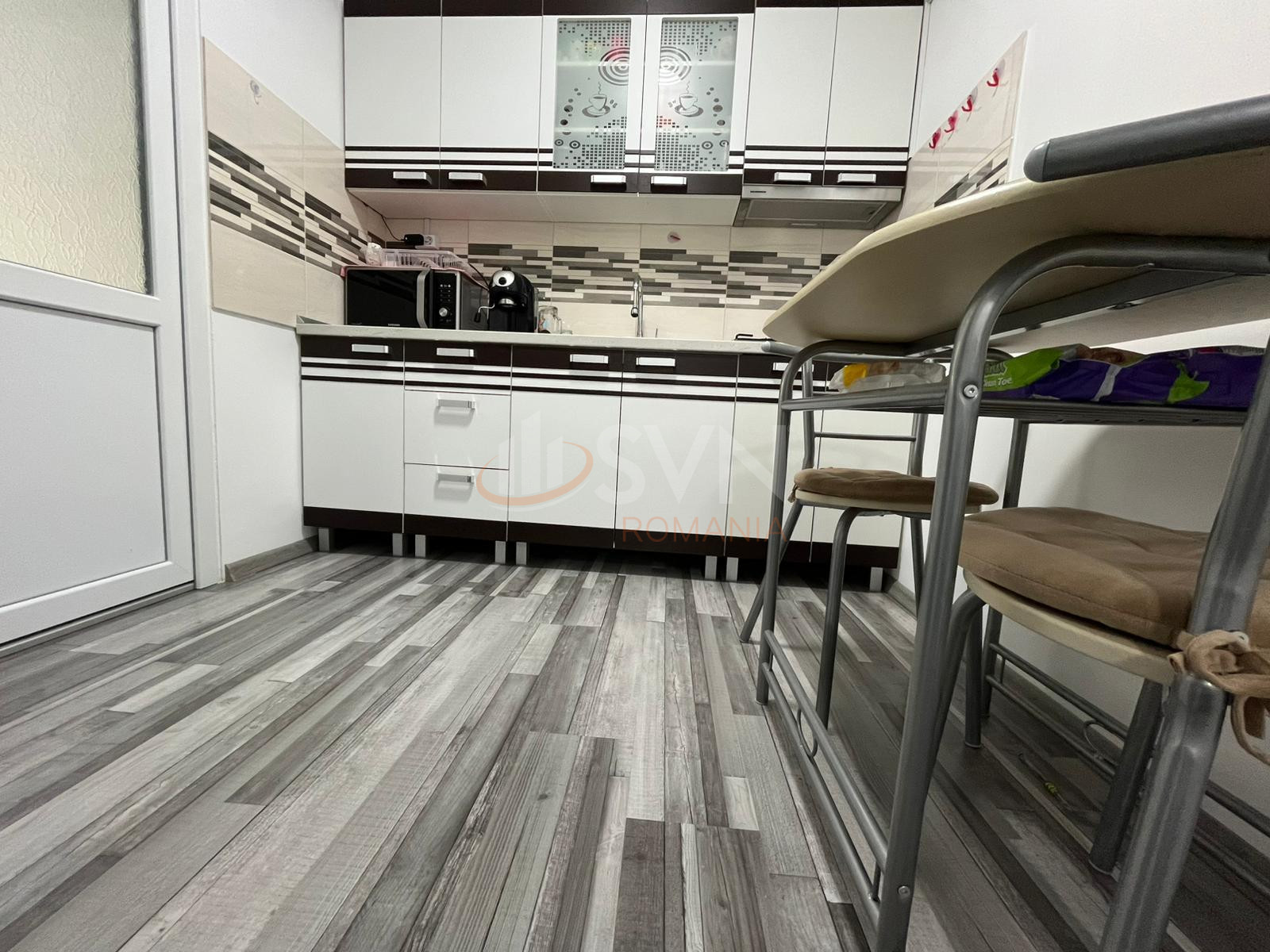 Apartament, 3 camere Dambovita/Centru