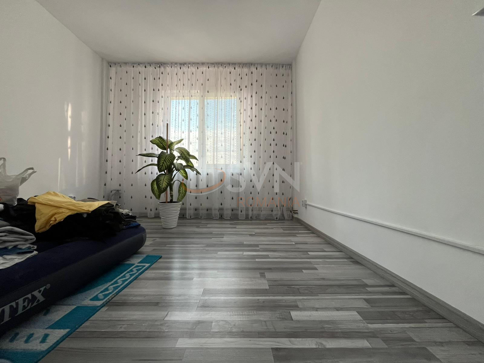 Apartament, 3 camere Dambovita/Centru