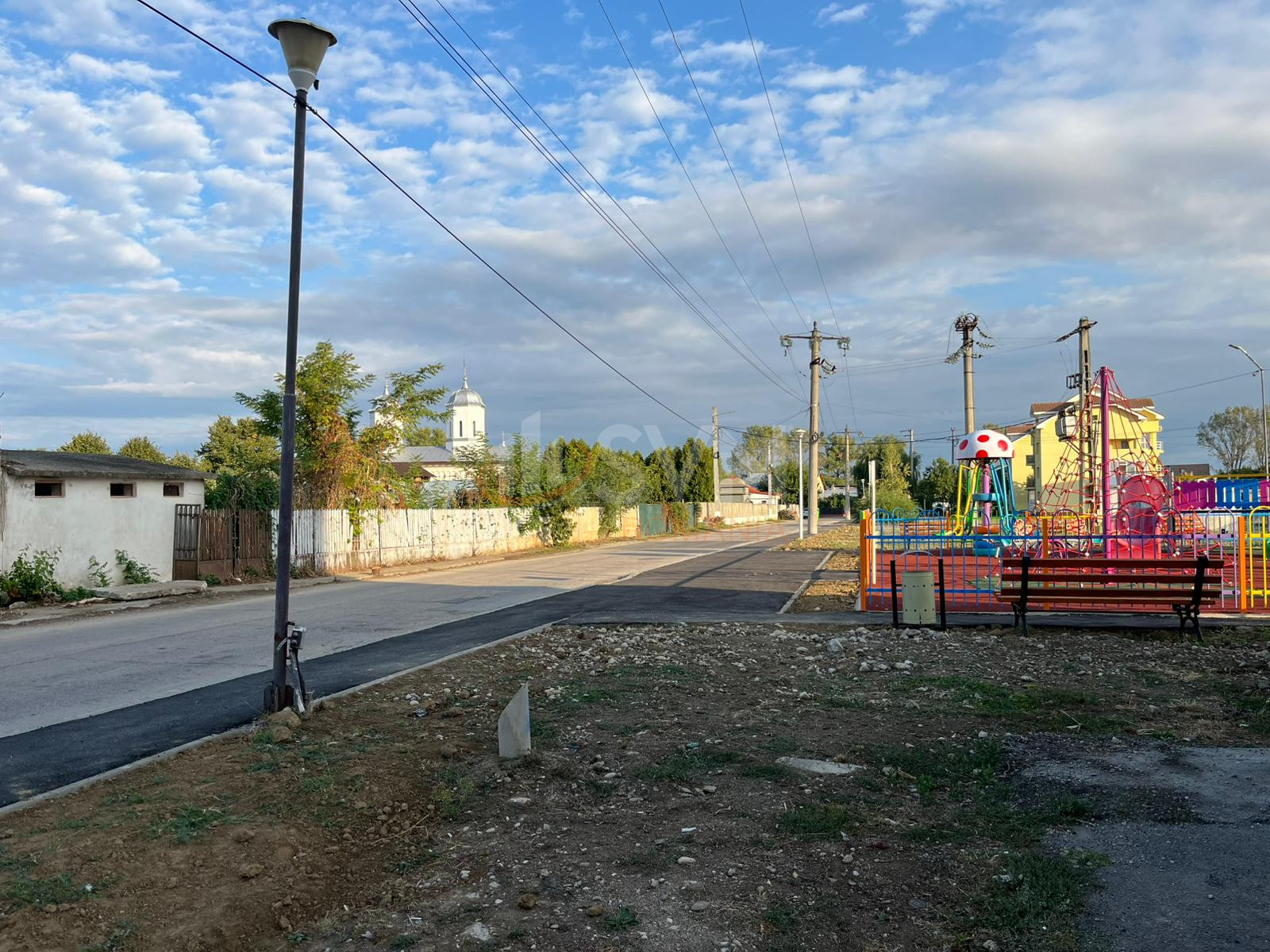 Apartament, 3 camere Dambovita/Centru