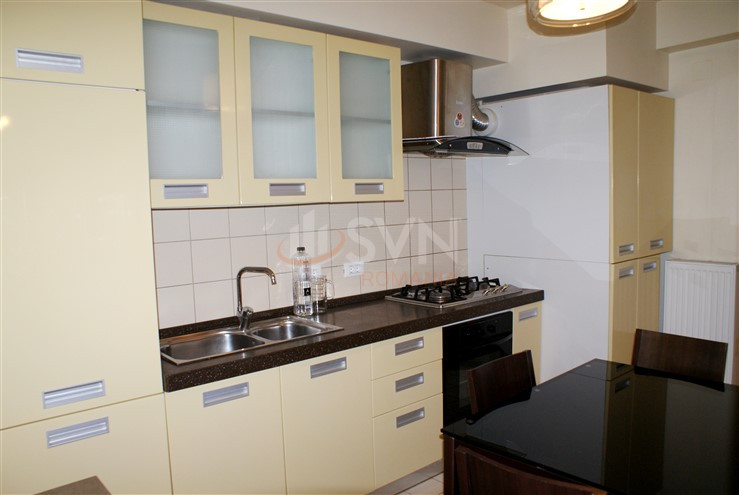 Apartament, 3 camere Bucuresti/Stefan Cel Mare