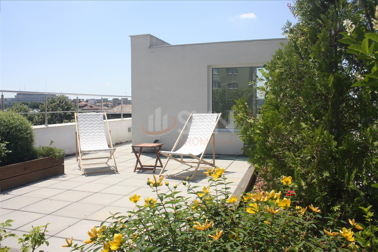 Apartament, 3 camere Bucuresti/Piata Victoriei