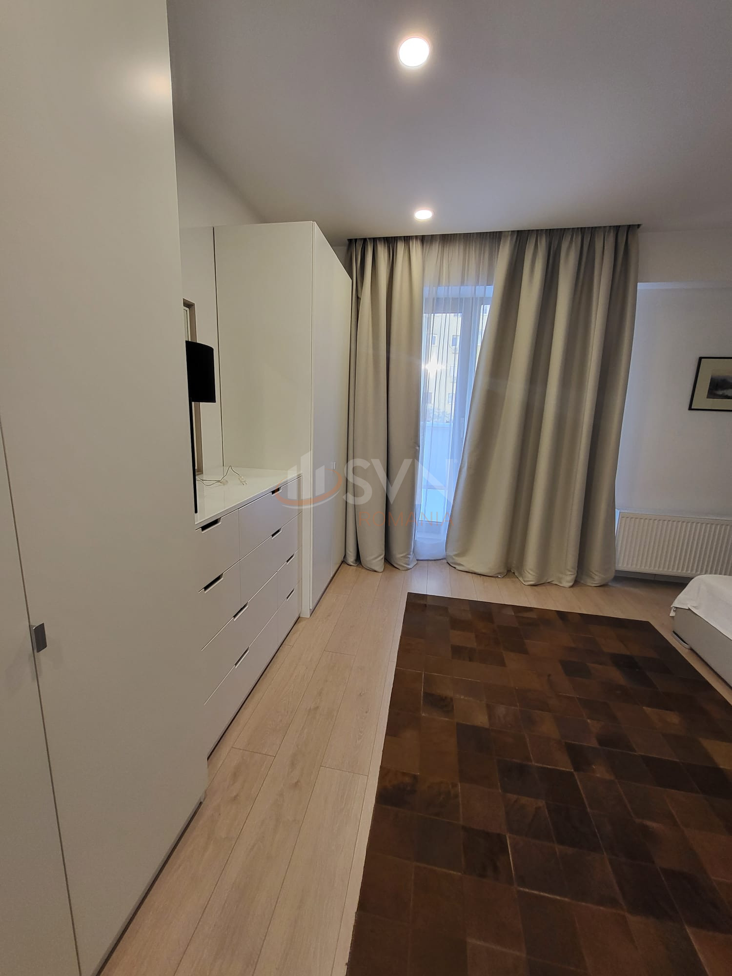 Apartament, 3 camere Bucuresti/Piata Victoriei