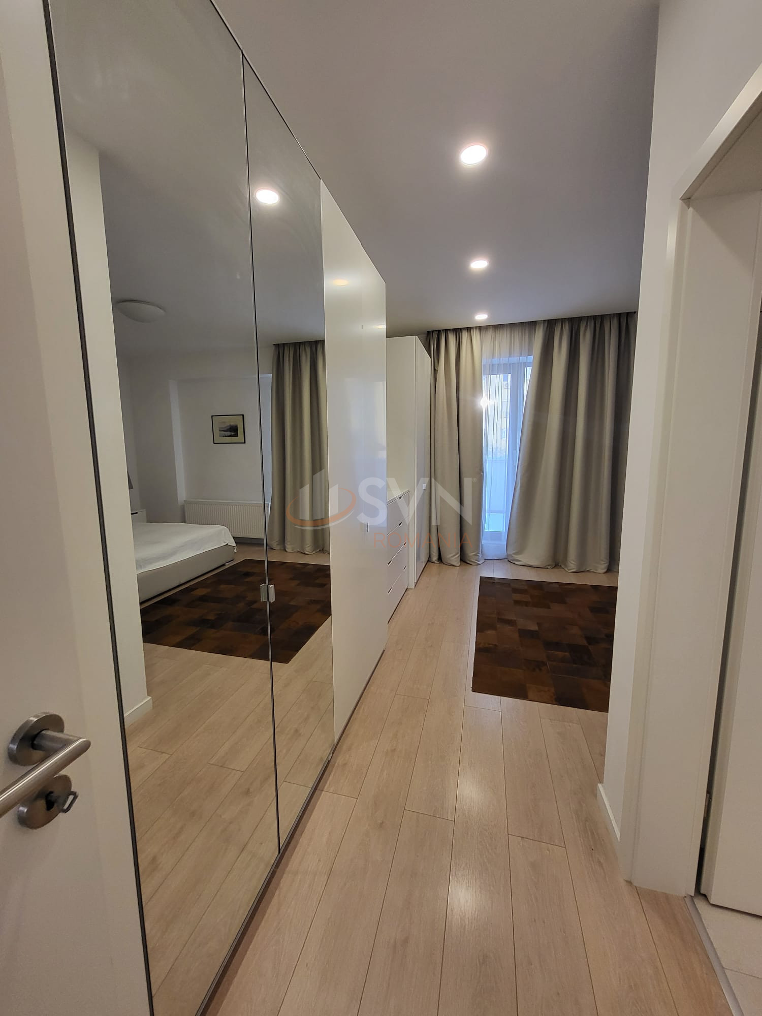 Apartament, 3 camere Bucuresti/Piata Victoriei