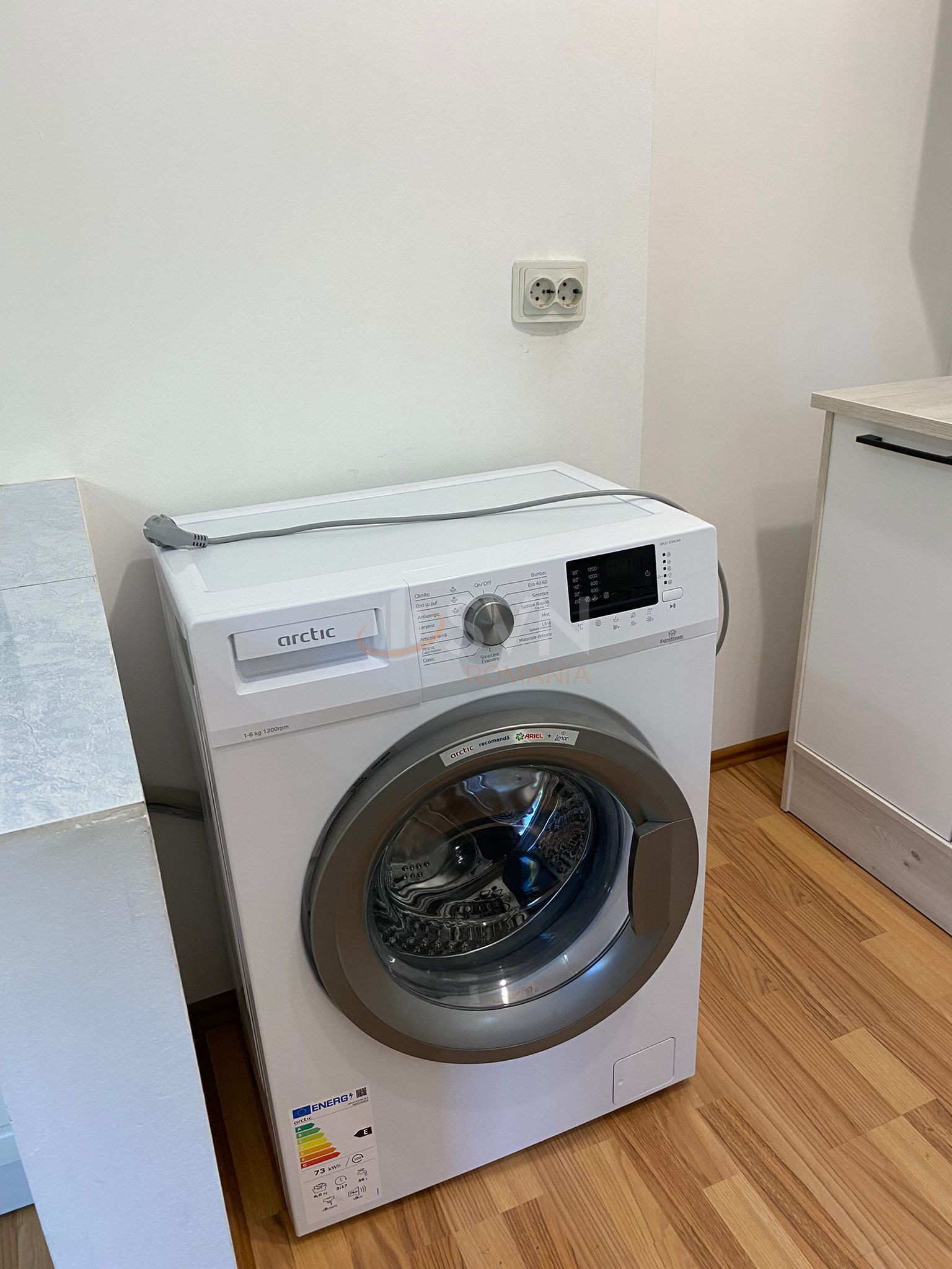 Apartament, 3 camere Bucuresti/Natiunile Unite