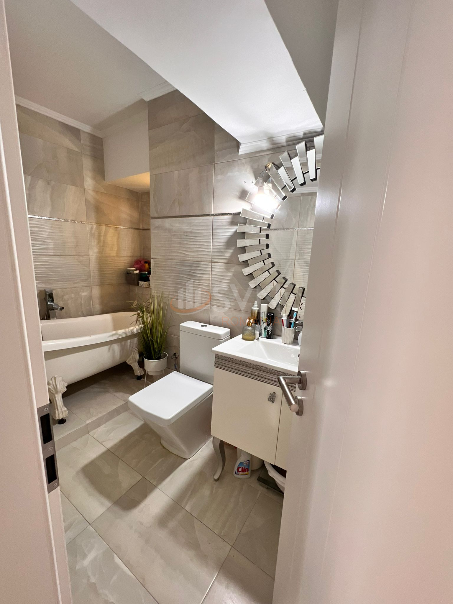 Apartament, 3 camere Bucuresti/Alba Iulia