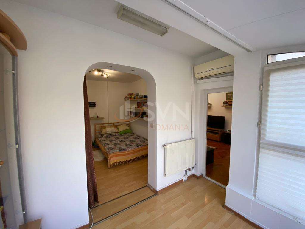 Apartament, 3 camere Bucuresti/Primaverii