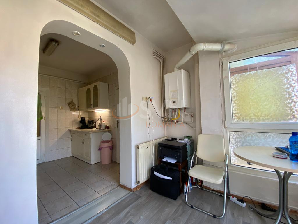 Apartament, 3 camere Bucuresti/Primaverii