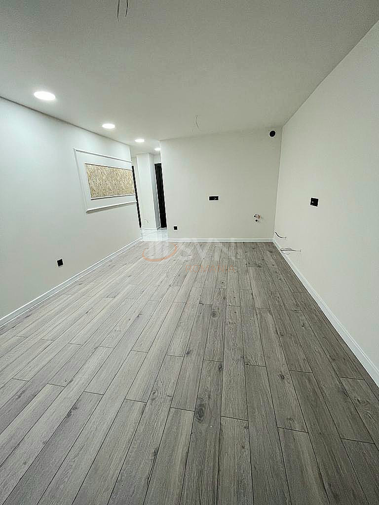 Apartament, 3 camere Cluj/Intre Lacuri