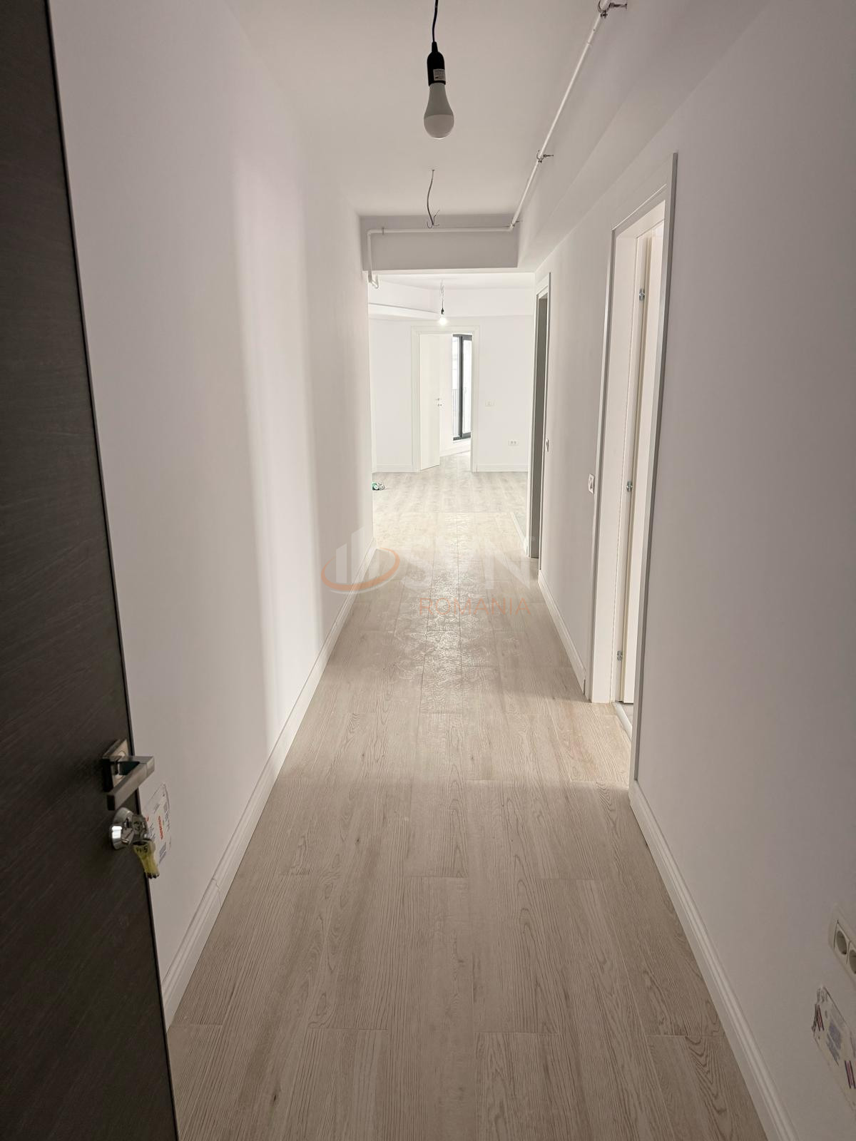 Apartament, 3 camere Bucuresti/Salajan