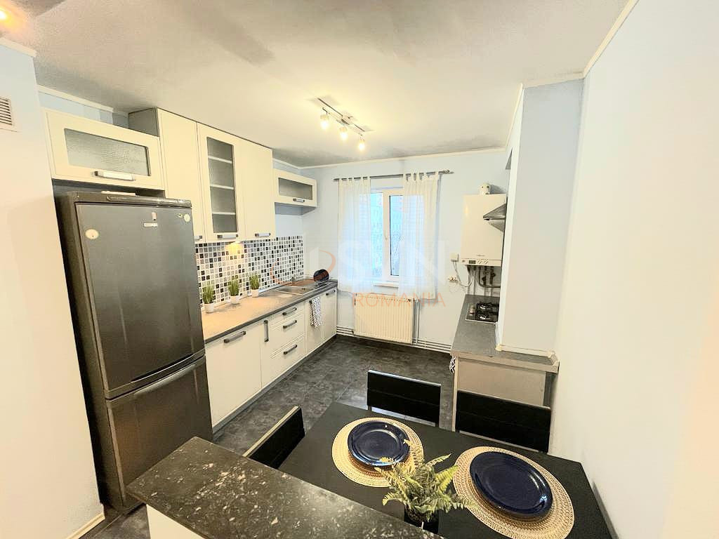 Apartament, 3 camere Cluj/Manastur