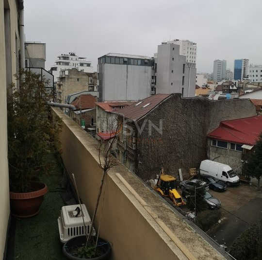 Apartament, 3 camere Bucuresti/Victoriei