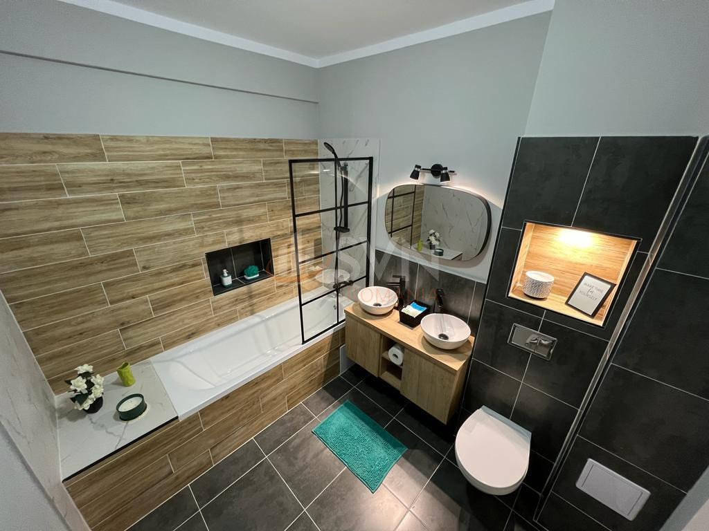 Apartament, 3 camere Cluj/Centru