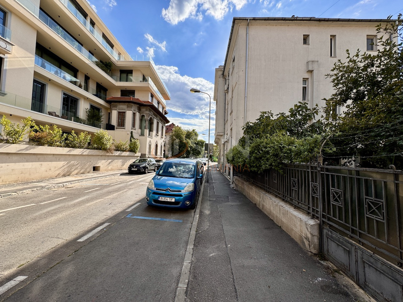 Apartament, 3 camere Bucuresti/Dacia