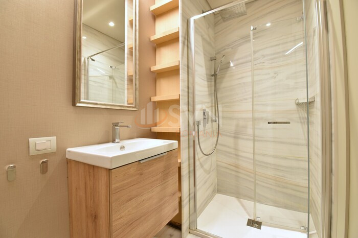 Apartament, 3 camere Bucuresti/Primaverii