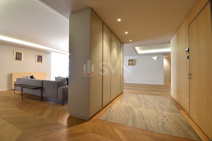 Apartament, 3 camere Bucuresti/Primaverii