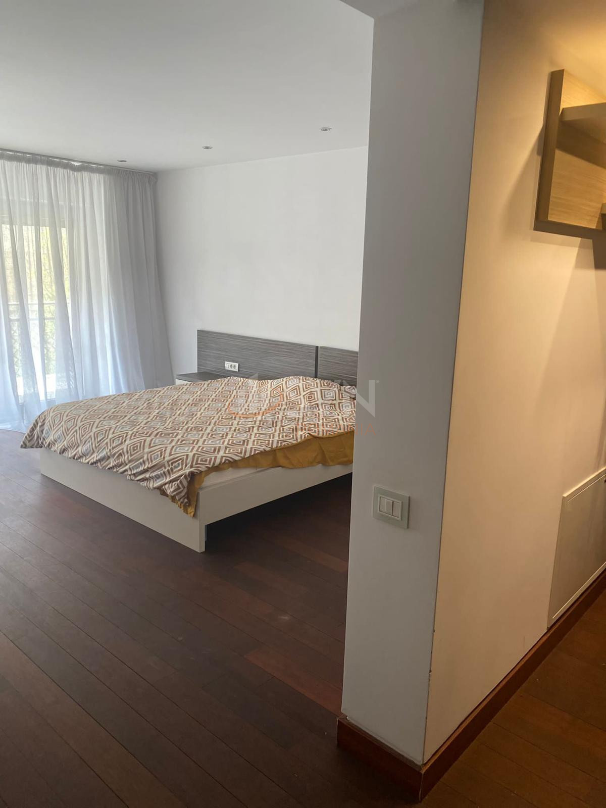 Apartament, 3 camere Bucuresti/Arcul De Triumf