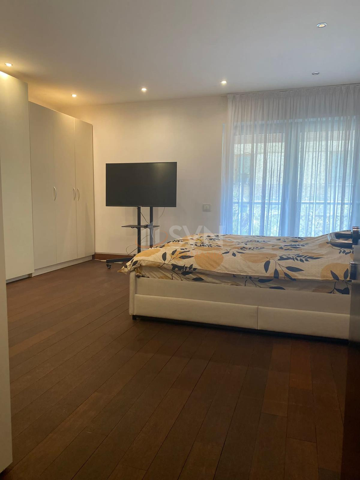Apartament, 3 camere Bucuresti/Arcul De Triumf