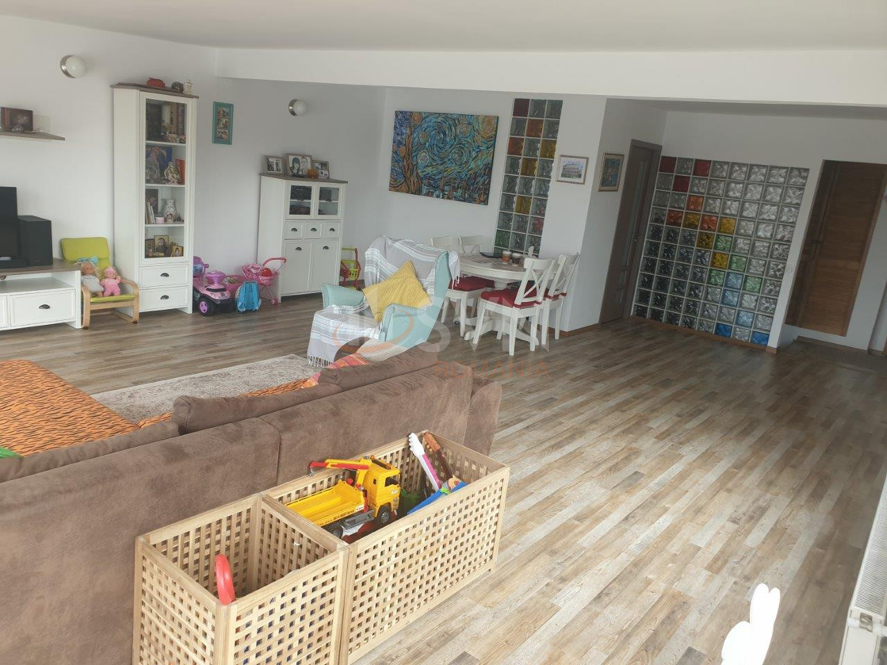 Apartament, 3 camere Bucuresti/Lacul Tei