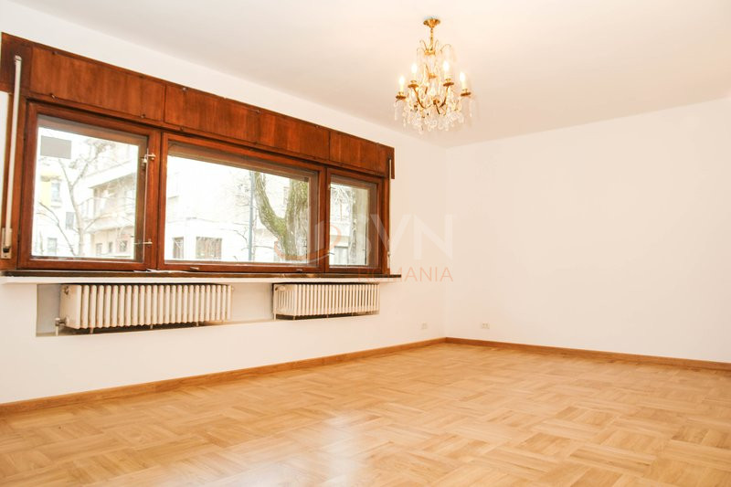 Apartament, 3 camere Bucuresti/Capitale