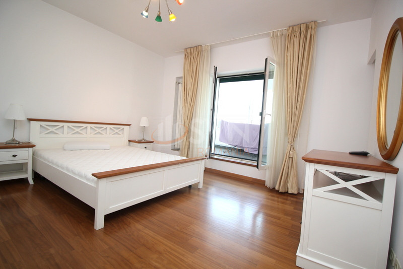 Apartament, 3 camere Bucuresti/Dacia