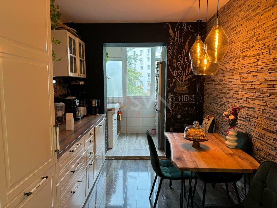 Apartament, 3 camere Bucuresti/Crangasi