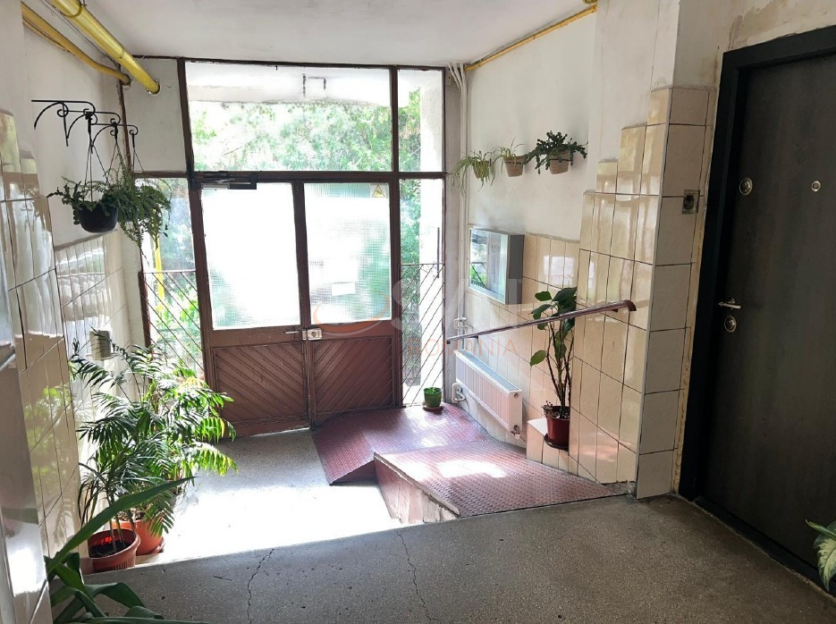 Apartament, 3 camere Bucuresti/Margeanului