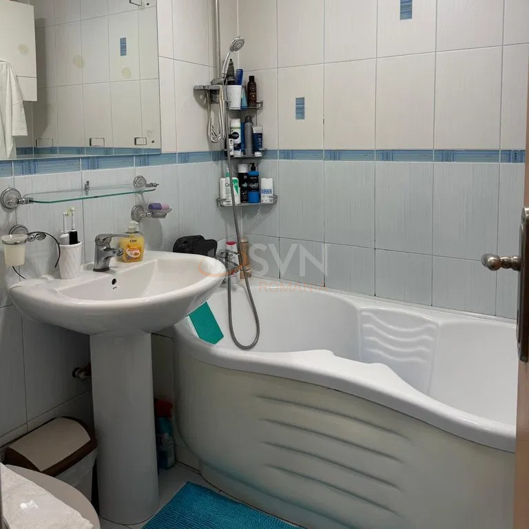 Apartament, 3 camere Bucuresti/Apusului