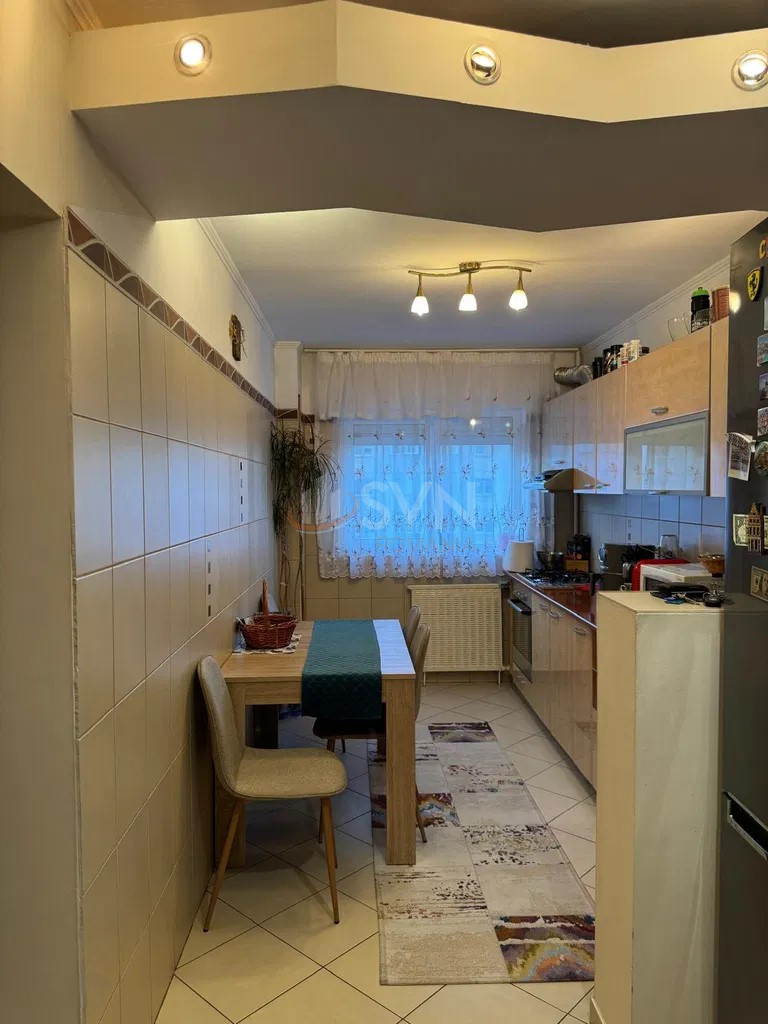 Apartament, 3 camere Bucuresti/Apusului