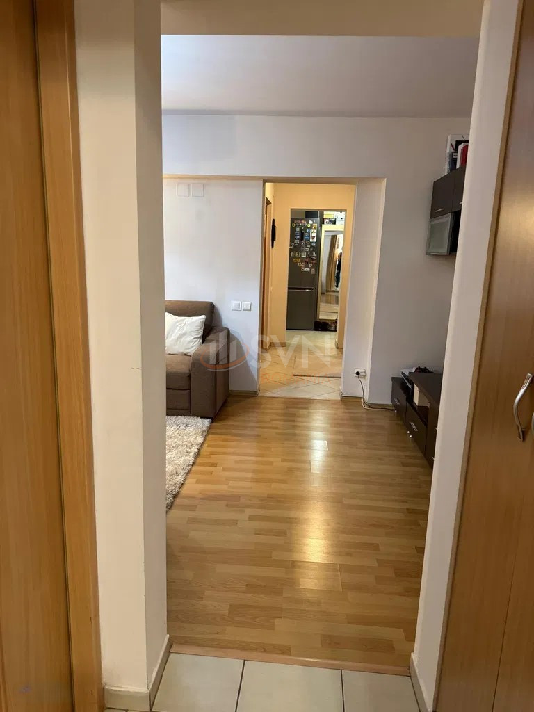 Apartament, 3 camere Bucuresti/Apusului