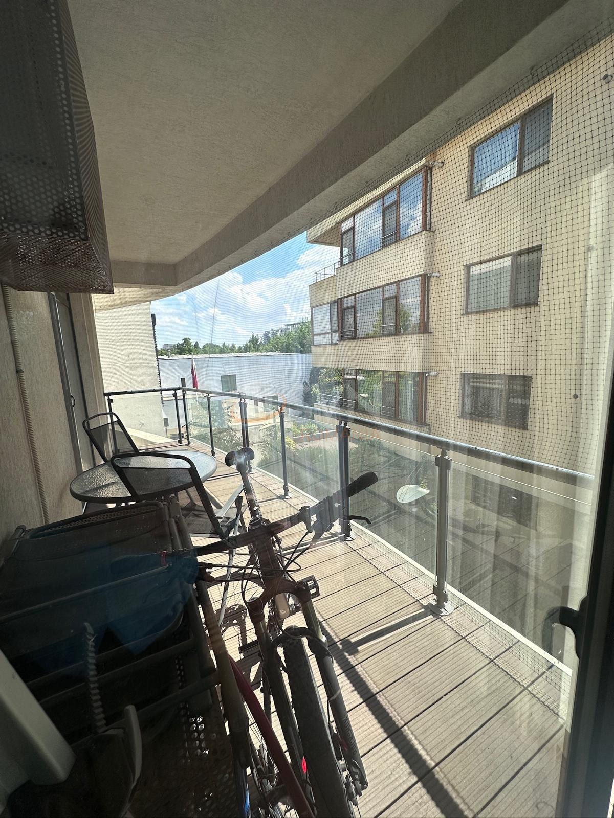 Apartament, 3 camere Bucuresti/Barbu Vacarescu