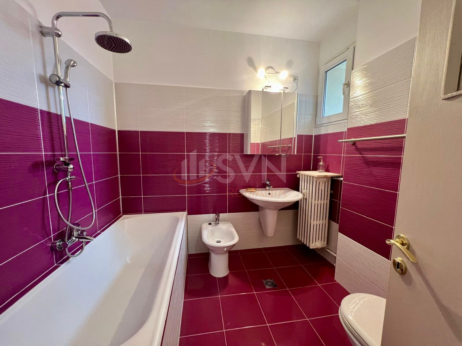 Apartament, 3 camere Bucuresti/Vatra Luminoasa