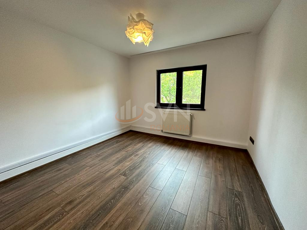 Apartament, 3 camere Cluj/Plopilor