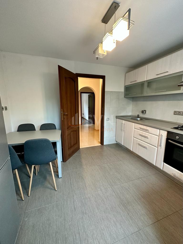 Apartament, 3 camere Cluj/Plopilor