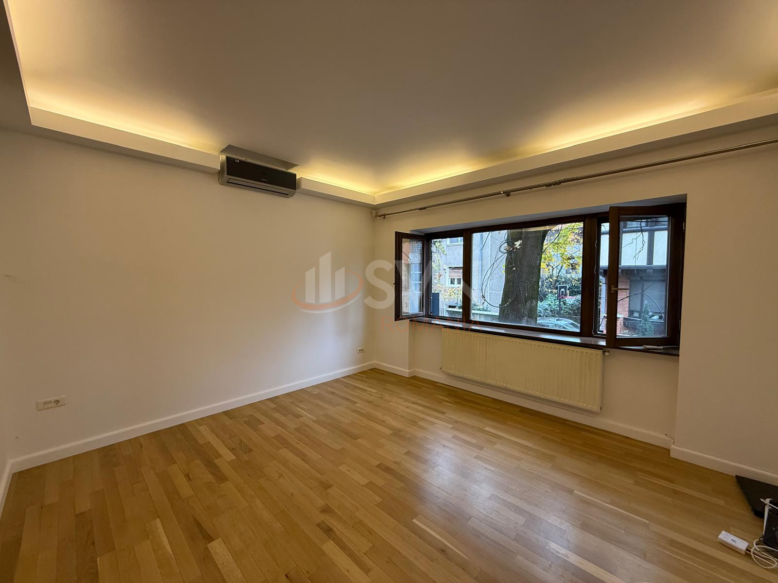 Apartament, 3 camere Bucuresti/Primaverii