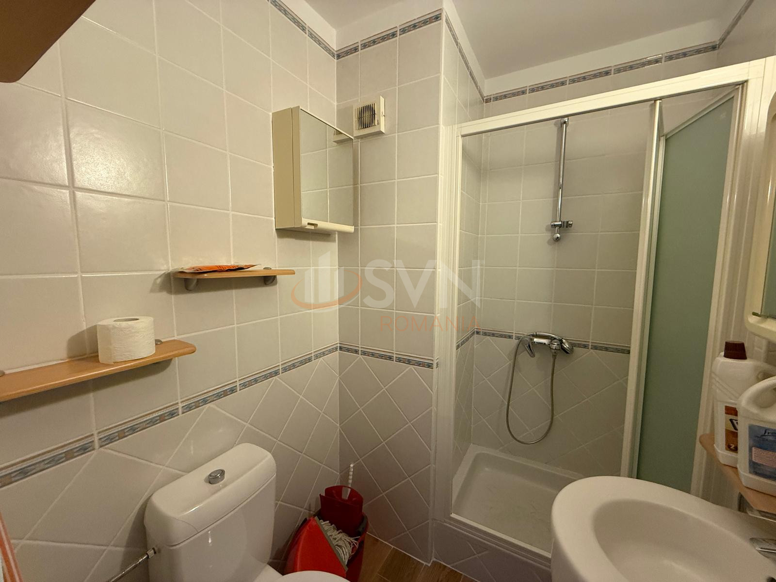 Apartament, 3 camere Bucuresti/Primaverii