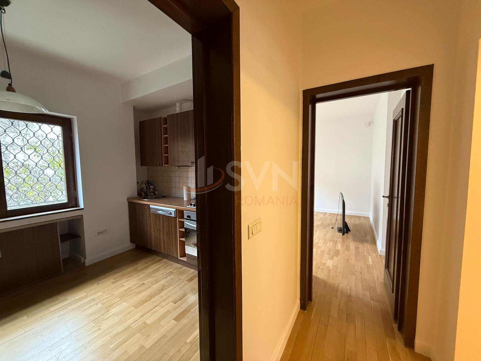 Apartament, 3 camere Bucuresti/Primaverii