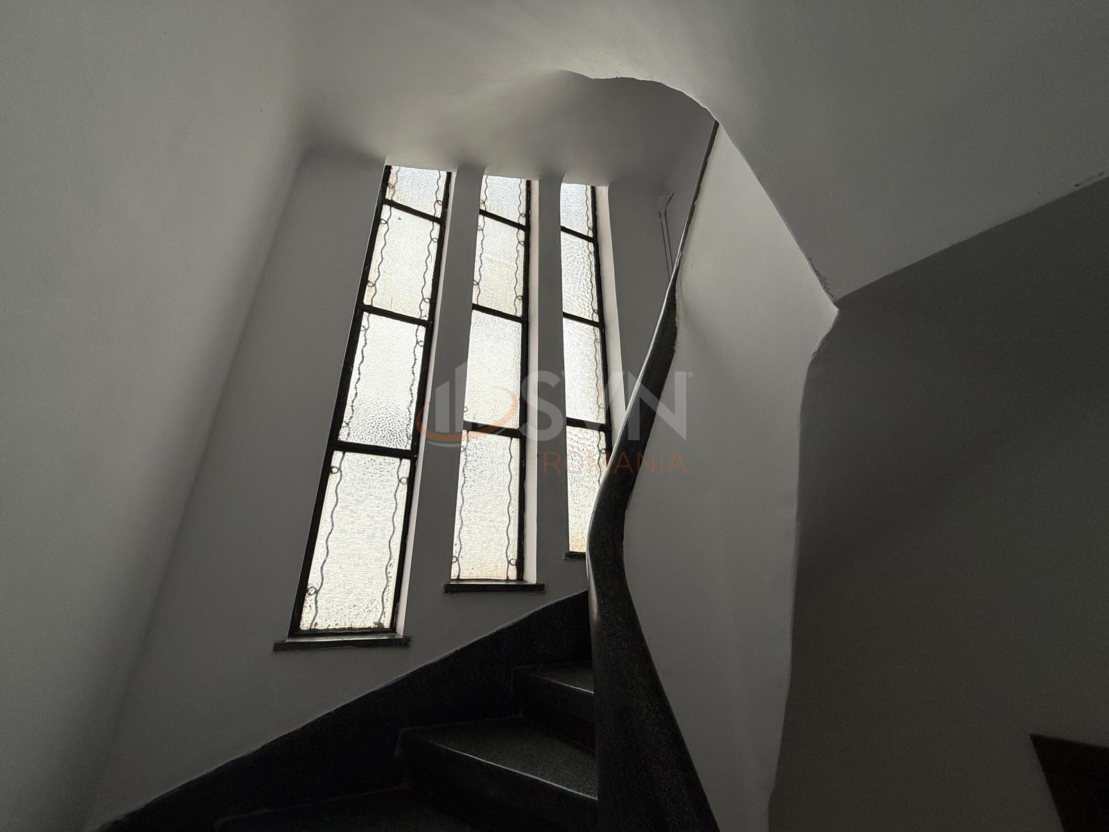 Apartament, 3 camere Bucuresti/Primaverii