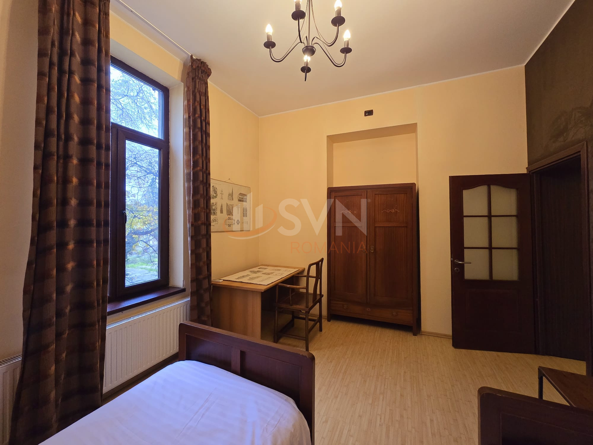 Apartament, 3 camere Bucuresti/Calea Victoriei