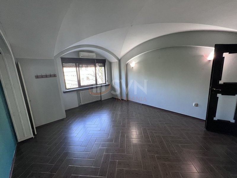 Apartament, 3 camere Bucuresti/Piata Romana