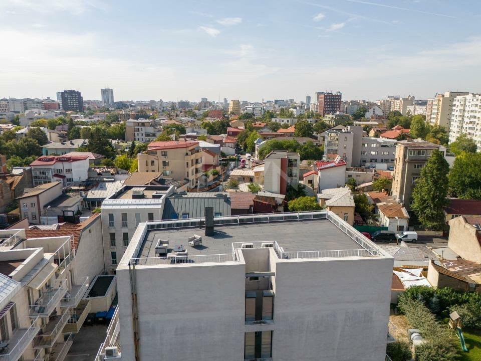 Apartament, 3 camere Bucuresti/Dacia