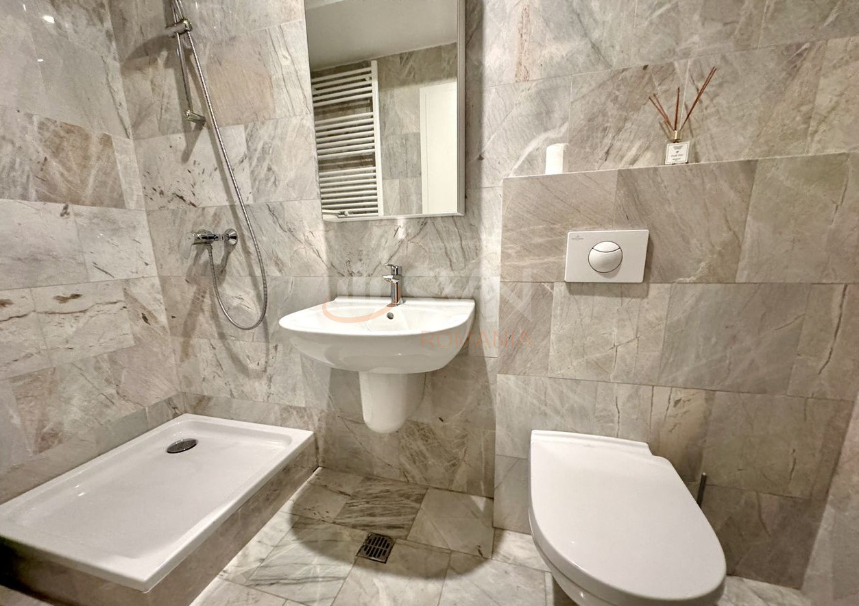 Apartament, 3 camere Bucuresti/Dacia